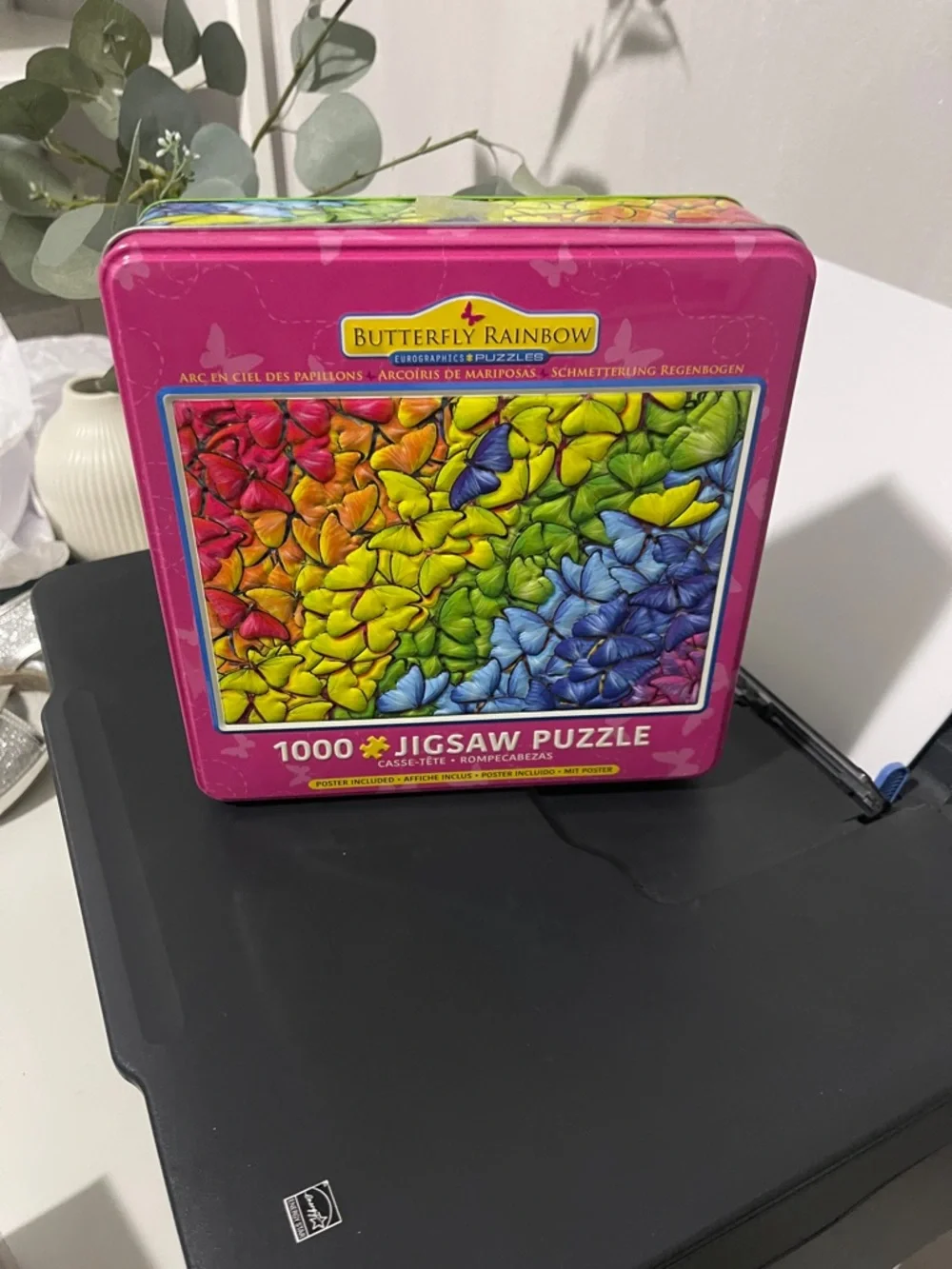1000-Piece Jigsaw Puzzle In a Tin